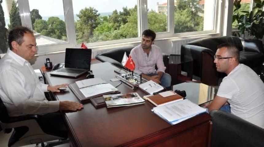 Cadde Dergisi&rsquo;nden Başkana Teşekk&uuml;r Plaketi