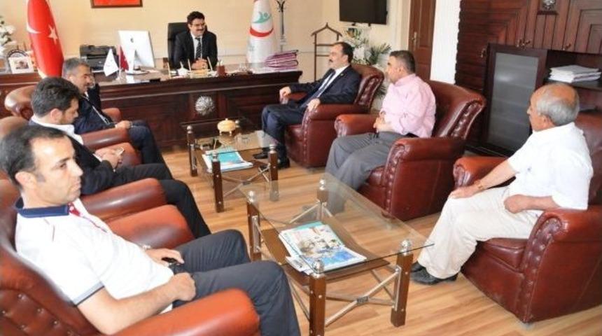 Yıkılan Hastanenin Yerine Sağlık Kamp&uuml;s&uuml; İnşa Ediliyor