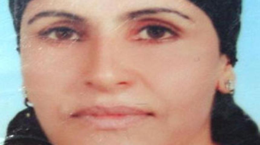 Ayrı yaşadığı eşini, sahur vakti &ouml;ld&uuml;rd&uuml;