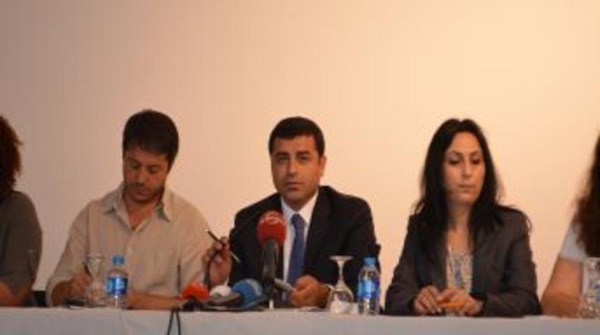 BDP Eşbaşkanı Demirtaş: H&uuml;k&uuml;met &Uuml;zerine D&uuml;şen Sorumlulukları Yerine Getirmiyor