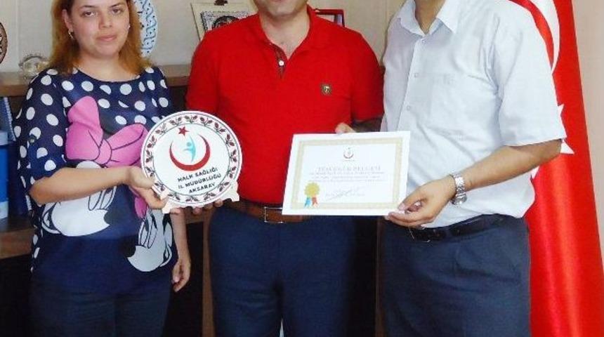 Aksaray'da Sevilen Aile Hekimlerine Plaket