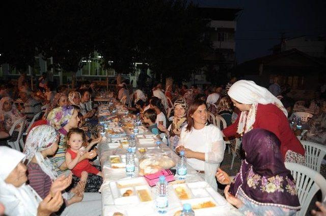 Bir Haftada 50 Bin Kişiye İftar Yemeği Verildi 1