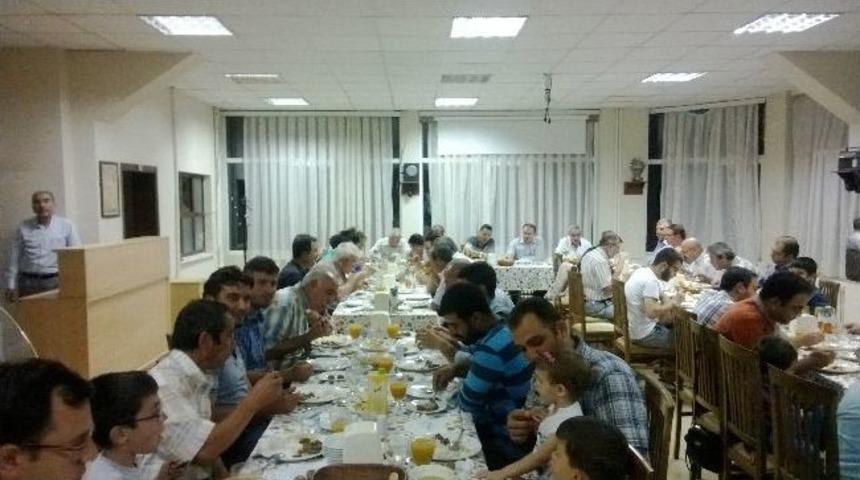 Eğitim Bir-sen’den Veda Yemeği