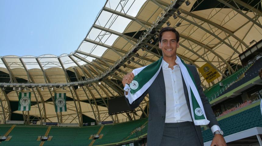 Atiker Konyaspor Marko Jevtovic'i kadrosuna kattı