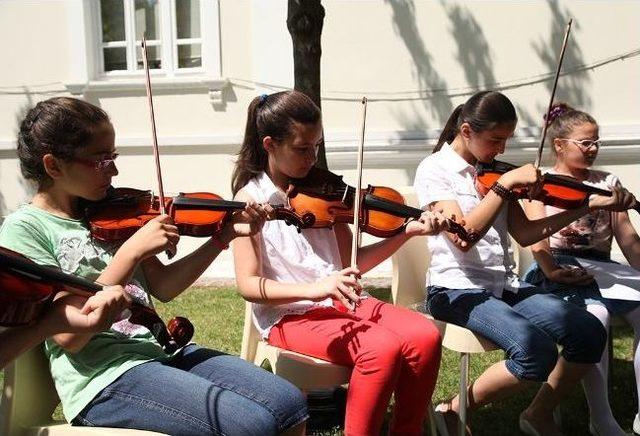 Sanata Dokunmayan El Kalmasın 2