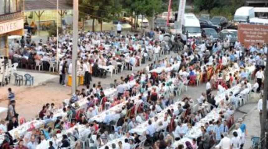 Devlet Ile Millet Mahalle Iftarında Buluştu