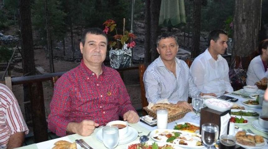 Alanya Kaymakam &Ouml;zdemir, Gazetecilerle İftarda Bir Araya Geldi