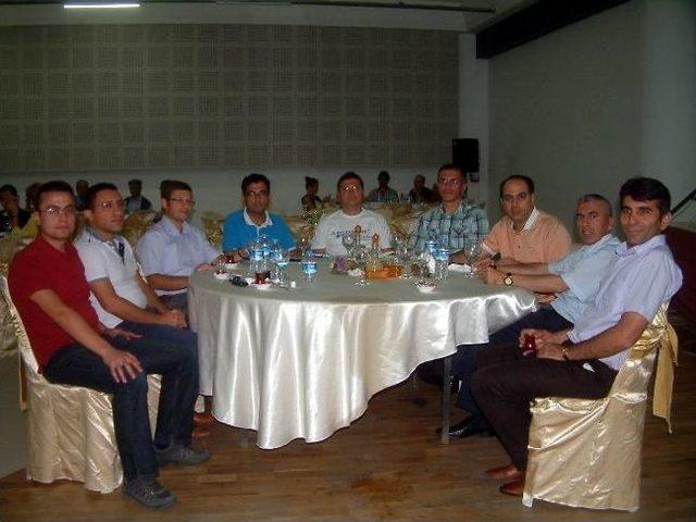 Burhaniye&rsquo;de Halk İftarda Bir Araya Geldi 1