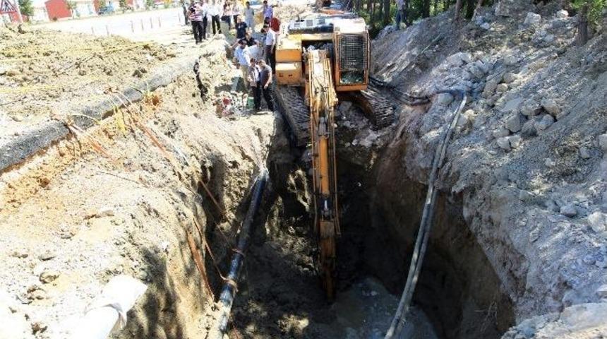 Başkan Kaya S&uuml;phan Mahallesi&rsquo;nde İncelemelerde Bulundu
