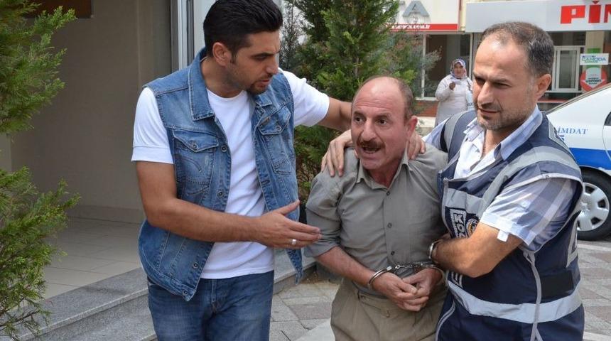 Ayrı Yaşadığı Eşini &Ouml;ld&uuml;ren Şahıs, Adliyeye Sevk Edildi