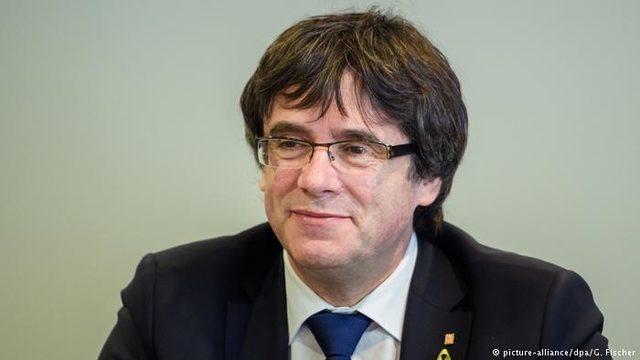 İspanya Puigdemont hakkındaki iade talebini geri çekti
