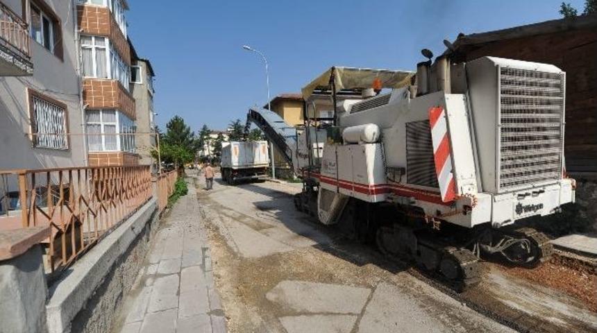 Yeni Mahallede Yol &Ccedil;alışmaları