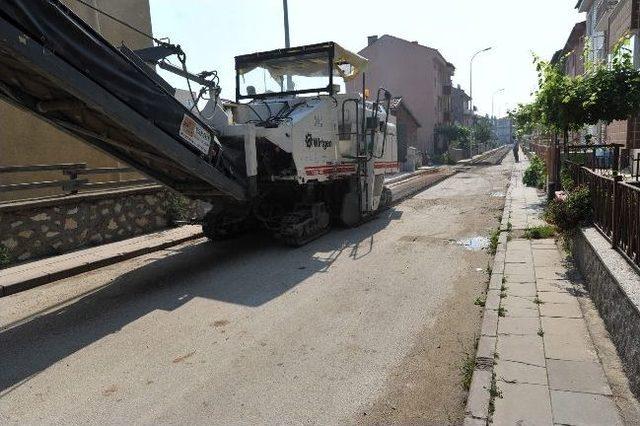 Yeni Mahallede Yol Çalışmaları