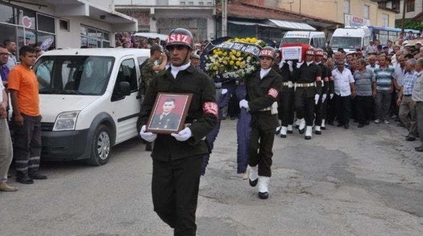 Uzman &Ccedil;avuş Kaygısız Toprağa Verildi