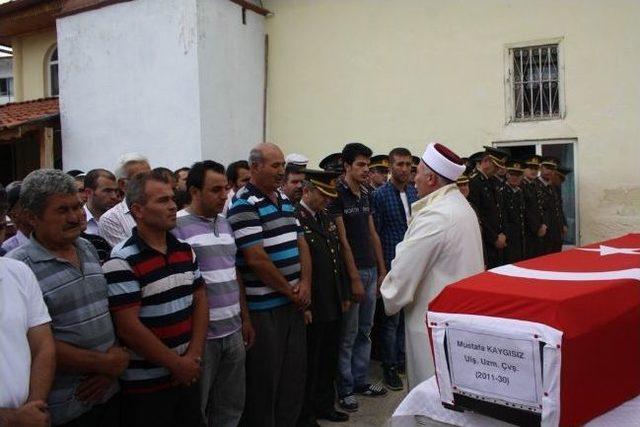 Uzman &Ccedil;avuş Kaygısız Toprağa Verildi 3