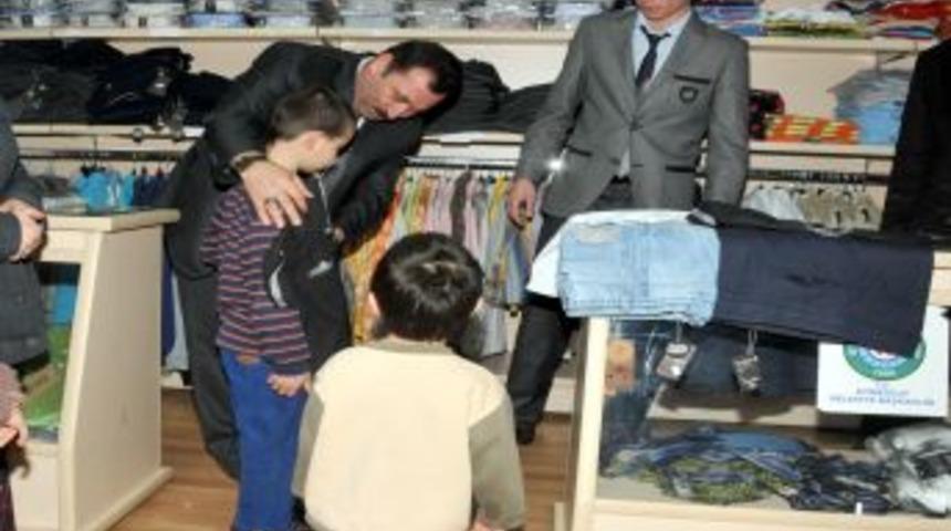 Şefkateli &Ccedil;arşısı Y&uuml;zleri G&uuml;ld&uuml;r&uuml;yor