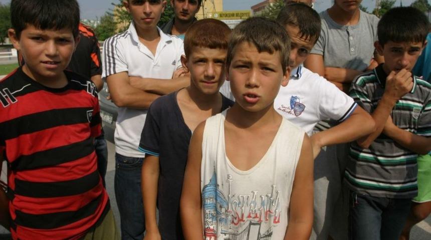 Polis, Sulama Kanalında Kaybolan &Ccedil;ocuğu Arıyor