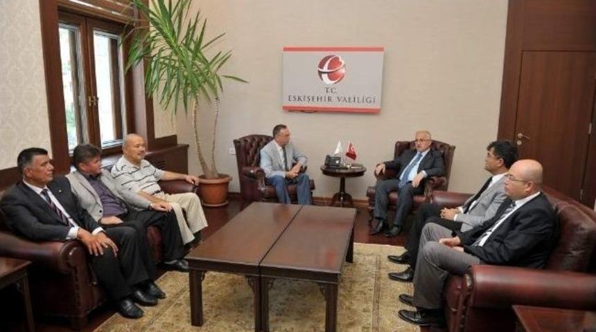 Kırım T&uuml;rklerinden Vali Tuna&rsquo;ya Ziyaret