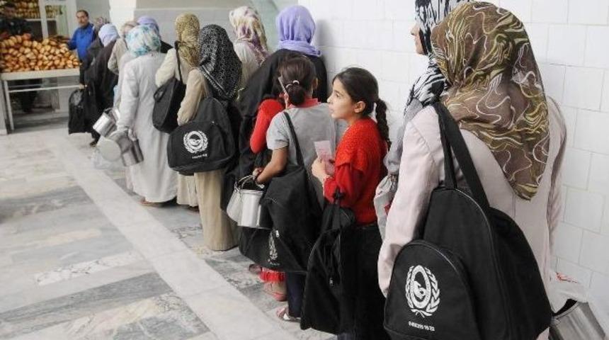 G&ouml;n&uuml;ll&uuml; Kuruluşlar Aşevi, İtfarda Yemek Dağıtıyor