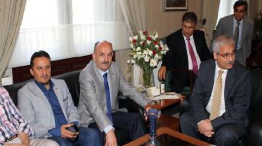 Sağlık Bakanı M&uuml;ezzinoğlu: T&uuml;rkiye'de 30 Bin Hekim A&ccedil;ığı Var