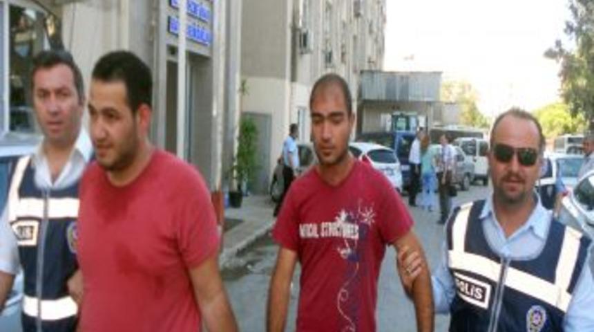 Trakt&ouml;r Dolandırıcıları İzmir'de Yakalandı