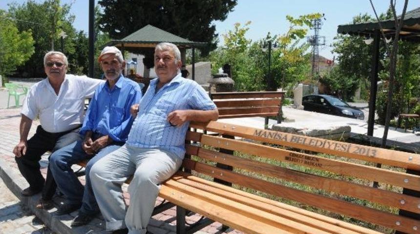 Manisa Belediyesi&rsquo;nin K&ouml;ylere Desteği S&uuml;r&uuml;yor