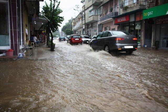 Manisa da Sağanak 1