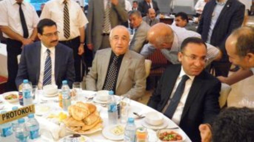 &Ccedil;i&ccedil;ek Ve Bozdağ'ın Ramazan Vurgusu