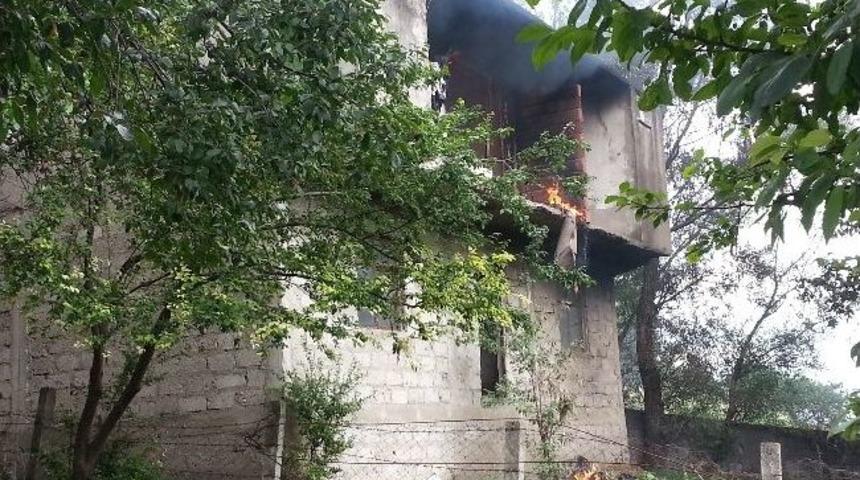 &Ccedil;aycuma&rsquo;da Maddi Hasarlı Yangın