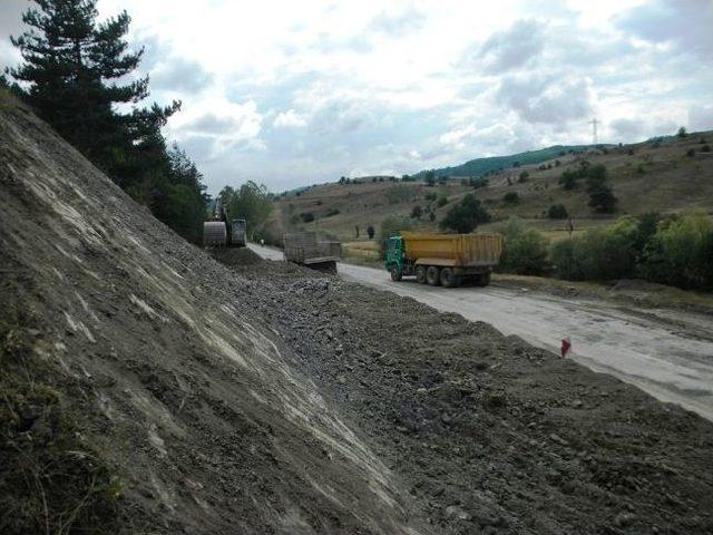 Ağlı-azdavay-pınarbaşı-ulus Yolu Çalışmaları Başladı