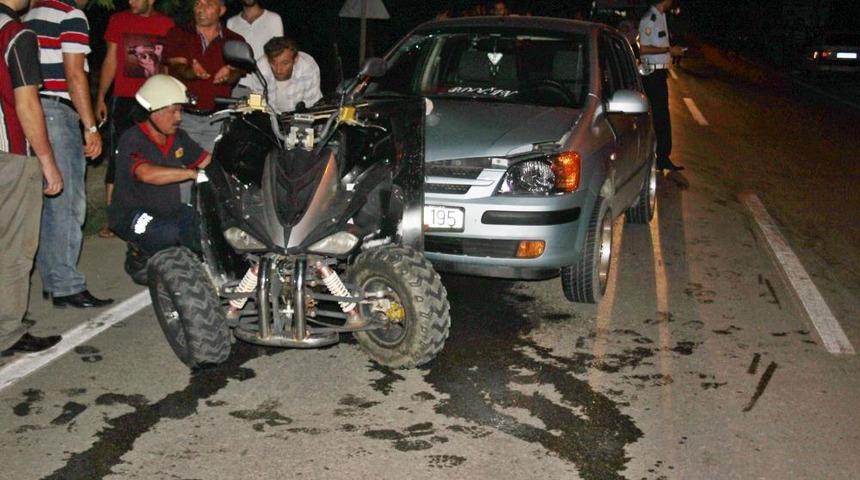 Otomobil, ATV Aracına Çarptı: 2 Yaralı