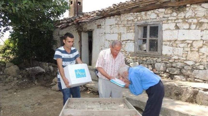 Aksu Belediyesi&rsquo;nden Gıda Yardımı