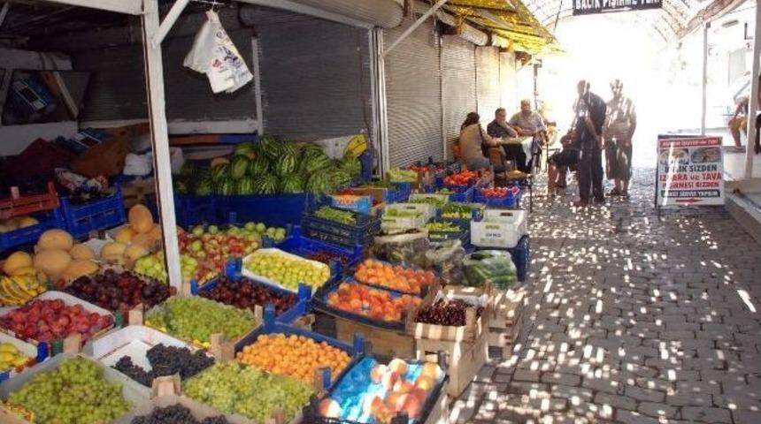 Başkan Kamacı&rsquo;dan Seyyar Esnaf Tartışmalarına Cevap