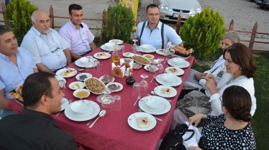 Kayseri Bedensel Engelliler Spor Kul&uuml;b&uuml; Ve Destek&ccedil;ileri İftarda Buluştu