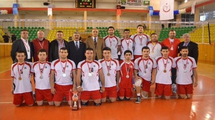 Kula Belediyespor 2 Lig Başvurusunu Yaptı