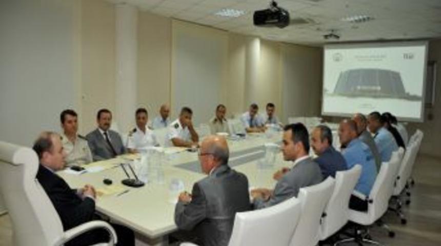 Vali &Ouml;zt&uuml;rk&rsquo;ten 112&rsquo;ye Ziyaret