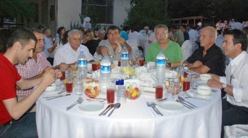 Antalya Ticaret Borsası&rsquo;ndan Vakıf &Ccedil;iftliği&rsquo;nde İftar