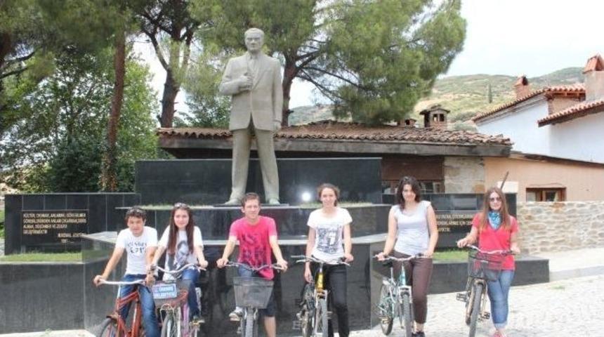 Birgi&rsquo;nin Tanıtımı İ&ccedil;in Bisiklet Turu