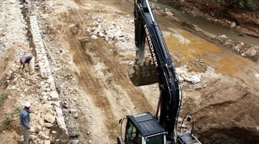 Alaşehir-uluderbent &Ccedil;ayı&rsquo;nda Islah &Ccedil;alışmalarına Başlandı.