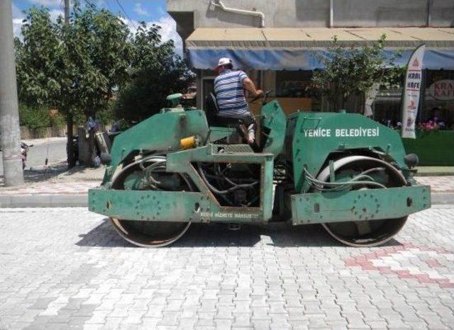 Yenice’de Yol Çalışmaları Devam Ediyor