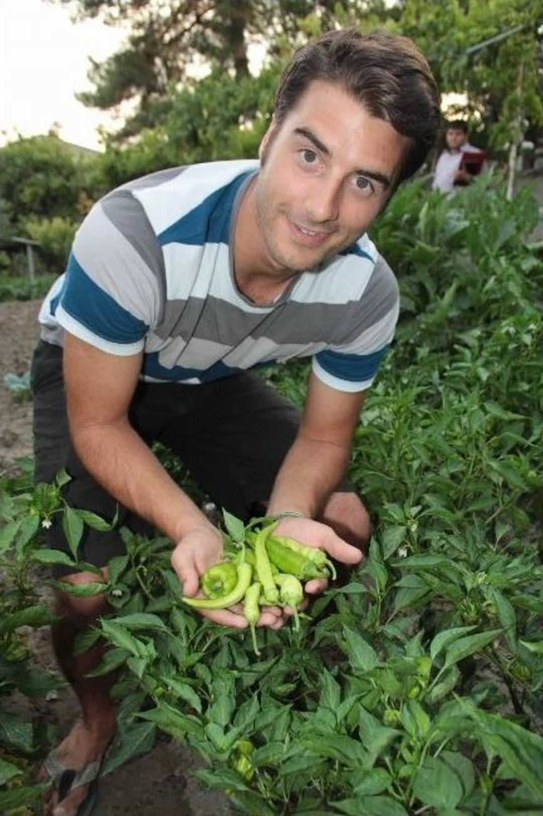 (&ouml;zel Haber) Amerikalı Justin T&uuml;rk&ccedil;e &Ouml;ğrenmek İ&ccedil;in 't&uuml;rk' Gibi Yaşıyor