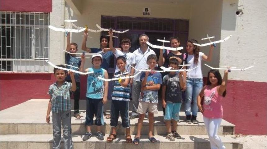 D&ouml;şemealtı&rsquo;nda Model U&ccedil;ak Kursuna Yoğun İlgi