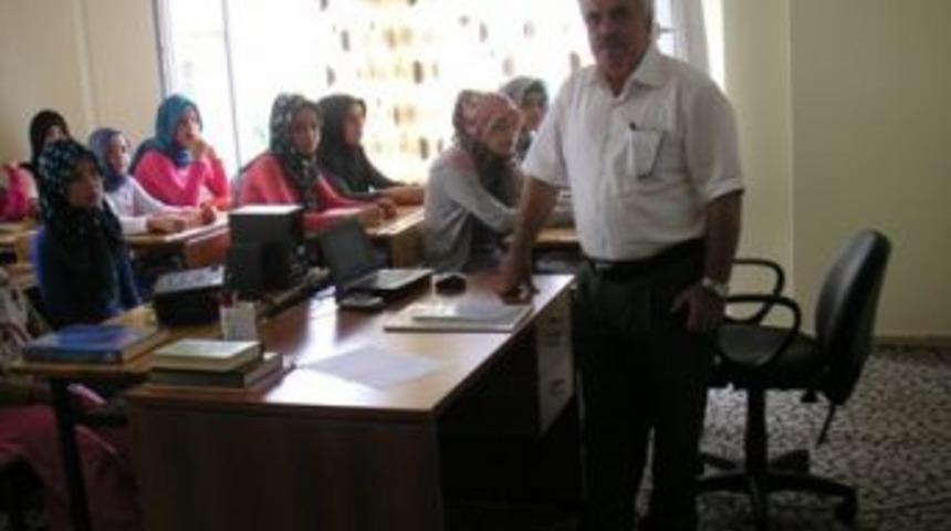 M&uuml;ft&uuml; G&uuml;nd&uuml;z Yaz Kur&rsquo;an Kurslarını Ziyaret Ediyor