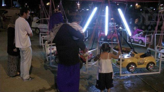 Akçakoca'da Lunapark Kuruldu