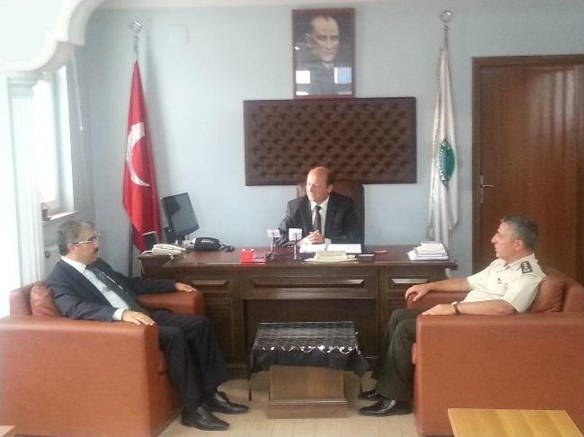 Vali &Ccedil;ınar Hasankadı Beldesini Ziyaret Etti