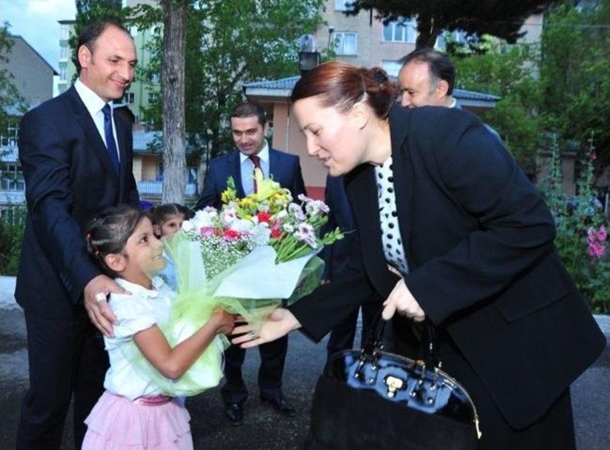 Erzurum Valisi Altıparmak Devlet Koruması Altında Bulunan &Ccedil;ocuklarla İftarda Buluştu