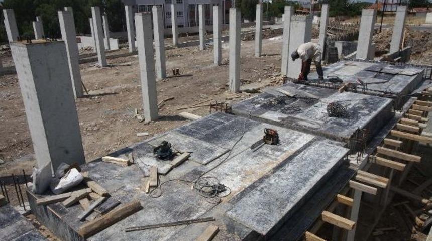 Bayraklı Belediyesi'nden Yeni Pazaryeri