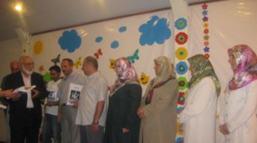 Eğitim G&ouml;n&uuml;ll&uuml;lerinin Aileleri Iftarda Buluştu