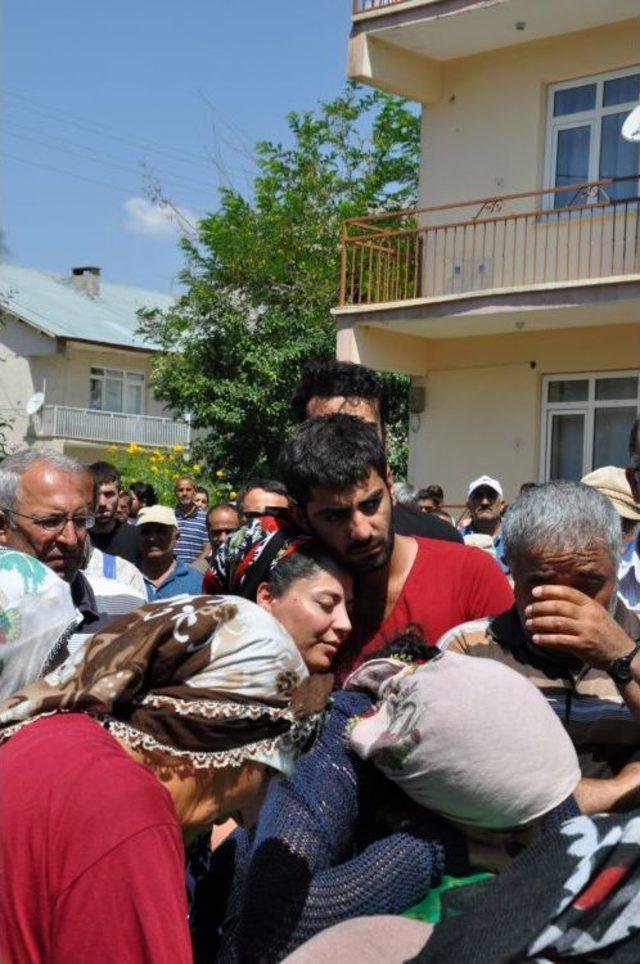 Cesedi Bulunan Taksici Için Cenaze Töreni Düzenlendi