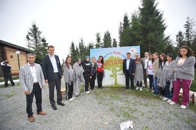 D&uuml;zk&ouml;y Doğa Kampı &Ouml;rnek G&ouml;sterildi 2